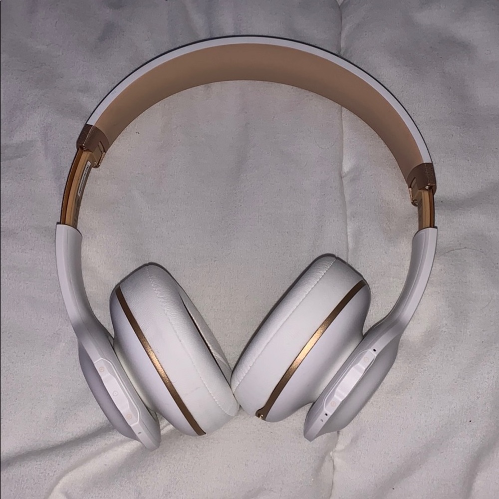 #1 BEST JBL WIRELESS HEADPHONES